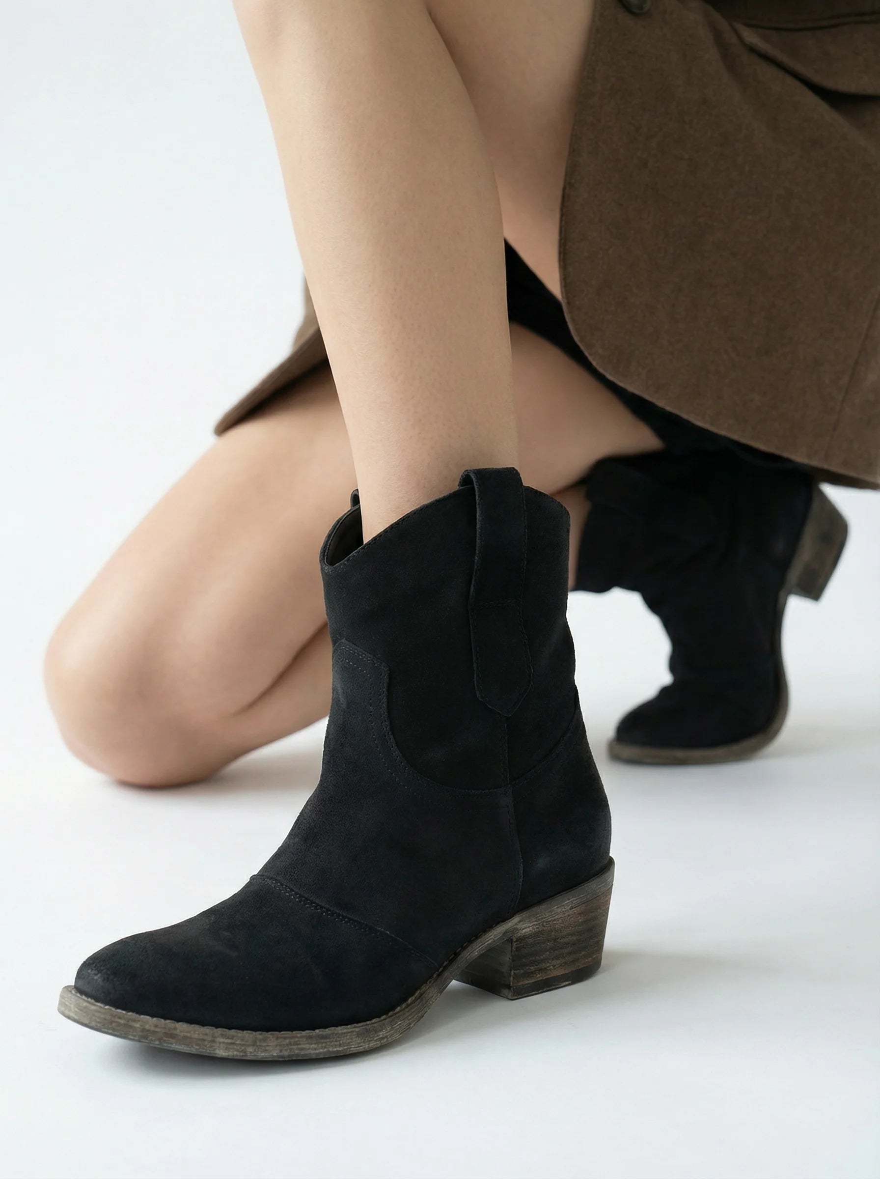 Damskie Botki Kowbojki | O Charakterystycznej Linii Cholewki-SKU_1765292519706_997-Miloska